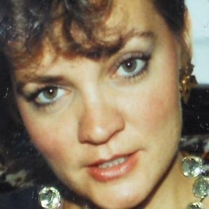 Meet your Posher, Shirley